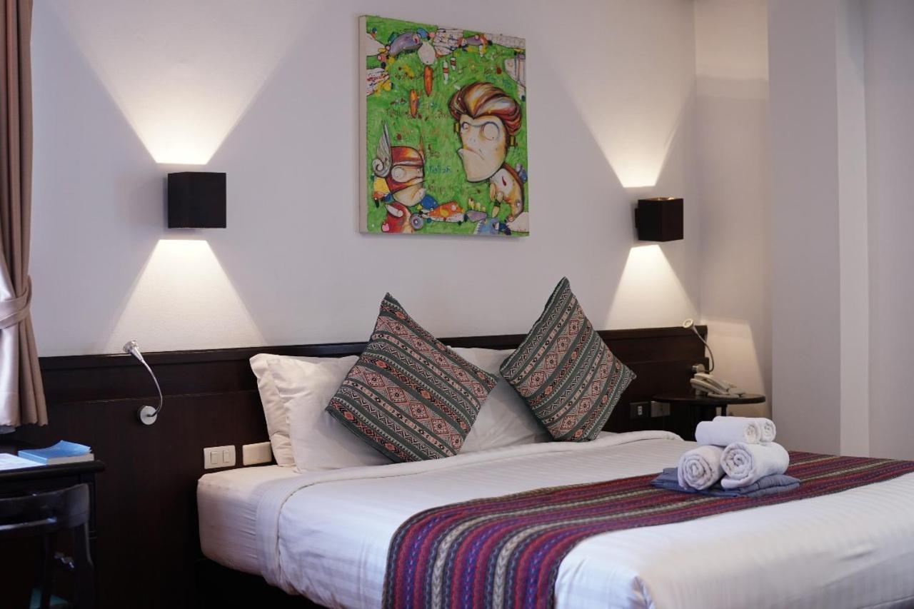 Baan Huenphen Boutique Hotel Chiang Mai Rum bild
