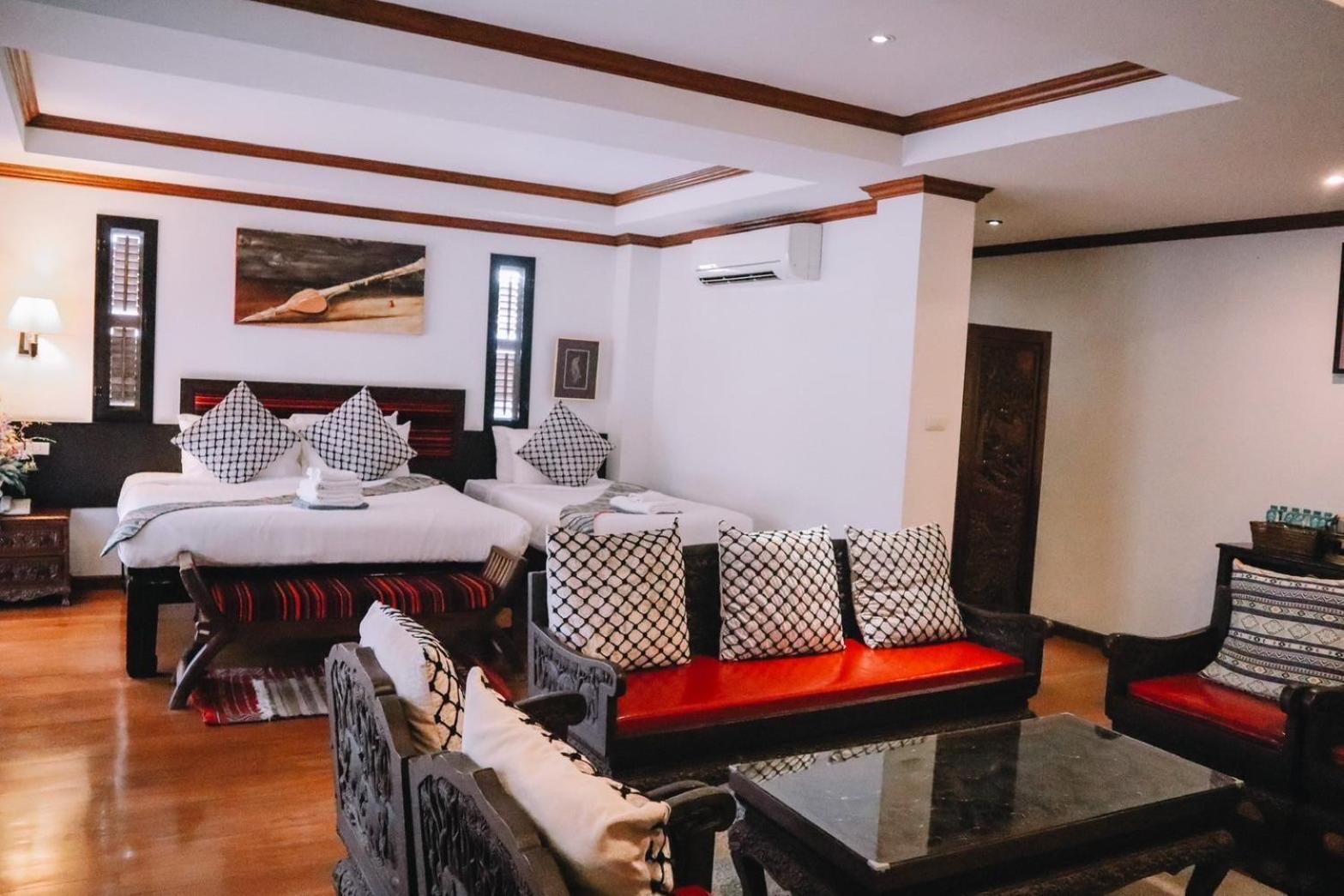 Baan Huenphen Boutique Hotel Chiang Mai Rum bild