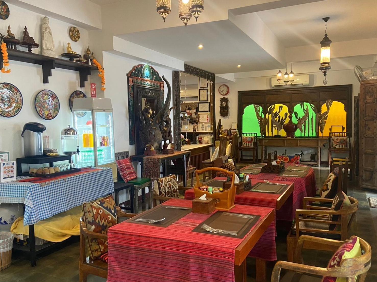 Baan Huenphen Boutique Hotel Chiang Mai Exteriör bild