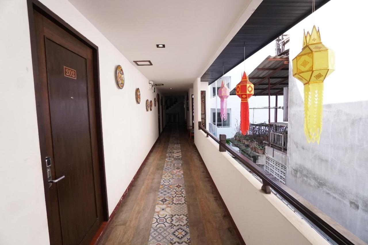 Baan Huenphen Boutique Hotel Chiang Mai Exteriör bild