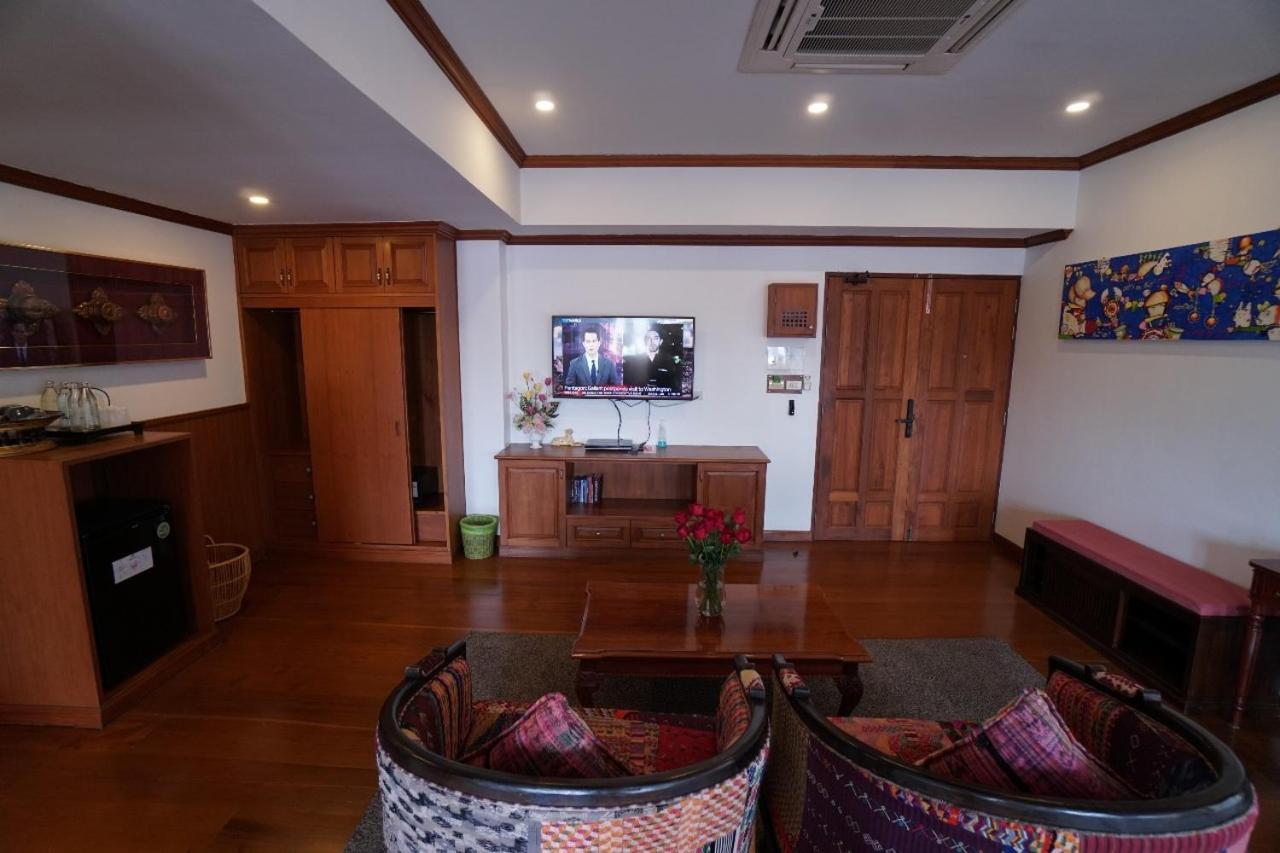 Baan Huenphen Boutique Hotel Chiang Mai Rum bild